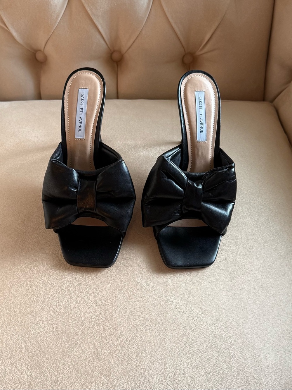 Saks Fifth Avenue Black Leather Bow Mule Heels Size 7.5 Square Toe Stiletto